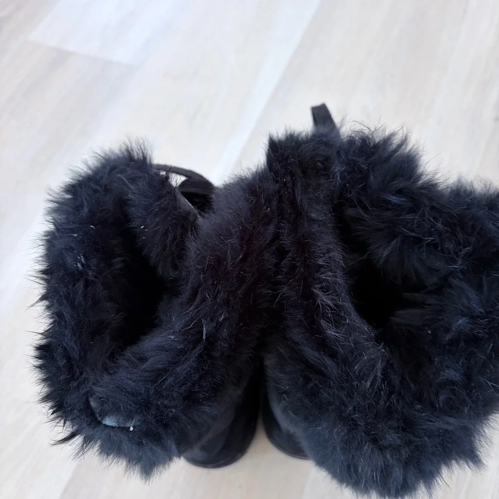 Coach Jennie Black Signature Monogram Quilted Faux Fur Snow Boots Q522 Womens 7B